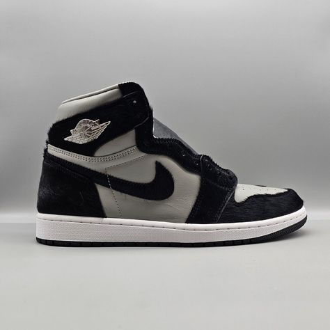 Air Jordan 1 Retro High Og "Twist 2.0" Women's Shoes Medium Grey - Black - White Size 12 Women's / 10.5 Men's Style Code: Dz2523 001 Shoes Are Brand New With Box (No Lid) Ships Within 1 Business Days Message Me With Any Questions 100% Authentic! Take A Look At All My Auctions! I Never Sell Fakes And Never Will! Will Be Sent With Tracking Information!! From A Smoke Free Home! 100% Authentic Nike Product Please View All Photos, Description And Details I Have 100% Feedback Rating As A Buyer And Sel Size 12 Women, Nike Air Jordan 1 Retro, Air Jordan 1 Retro High Og, Air Jordan 1 Retro High, Womens Jordans, Retro Shoes, Air Jordan 1 Retro, Jordan 1 Retro High, Jordan 1 Retro