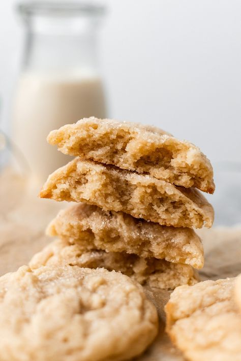 These perfectly soft drop-style sugar cookies are made unbelievably dairy free and without eggs, yet have the most deliciously crisp outer edges with chewy middles. Different from my cut-out vegan sugar cookies, this drop-style version is quick and easy to make (no chilling required!) for your new favorite vegan Christmas cookie recipe! Simple Vegan Cookie Recipe, Refined Sugar Free Cookies, Vegan Christmas Cookies Recipes, Gluten Free Vegan Recipes Desserts, Vegan Dessert Bars, Drop Sugar Cookies, Vegan Christmas Cookies, Vegan Sugar Cookies, Christmas Cookie Recipe