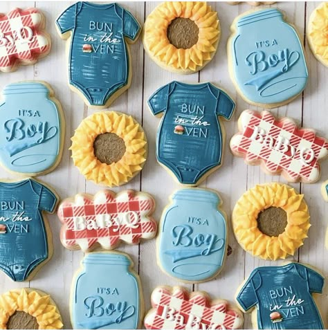 Babyque Cookies, Baby Q Desserts, Baby Q Balloon Arch, Labor Day Baby Shower Ideas, Babyque Cake, Bbq Baby Shower Ideas For Boys, Baby Q Baby Shower Theme, Baby Q Shower Ideas Decorations, Babyque Shower Ideas Decorations