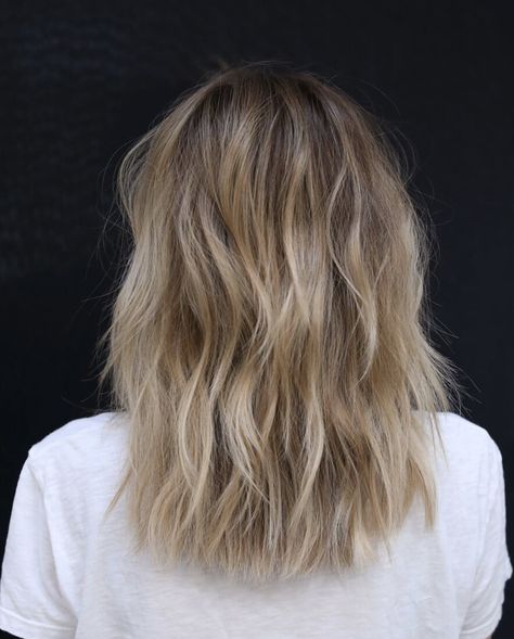 soft.UNDERCUT - Anh Co Tran Beach Blonde Hair Color, Soft Undercut, Pale Blonde Hair, Copper Blonde Hair Color, Shifting Script, Beach Blonde Hair, Buttery Blonde, Anh Co Tran, Going Blonde