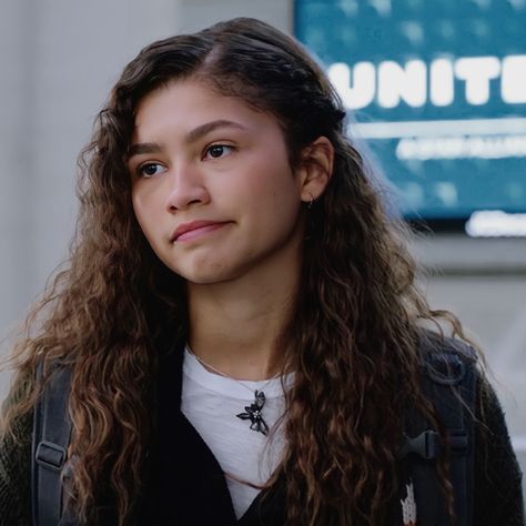 Zendaya Spiderman Homecoming, Estilo Zendaya, Toni Stark, Pepper Potts, Zendaya Style, Carol Danvers, Peggy Carter, Scott Mccall, Zendaya Coleman