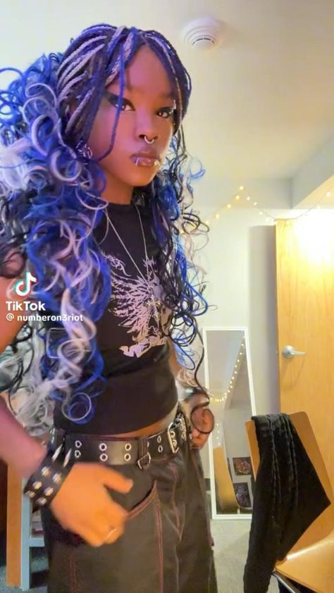 Blue And Black Braids, Black Braids Hairstyles, Short Box Braids Hairstyles, Ava Max, Cute Box Braids Hairstyles, Quick Braided Hairstyles, Protective Hairstyles Braids, Hairdos For Curly Hair, Pretty Braided Hairstyles