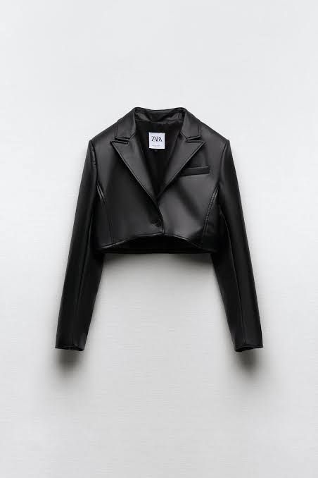 zara 4661/716/800 Blazer Court, Cropped Black Jacket, Jupe Short, Cute Jackets, Cropped Blazer, Mode Streetwear, Elegant Outfit, Lapel Collar, Skirt Outfits