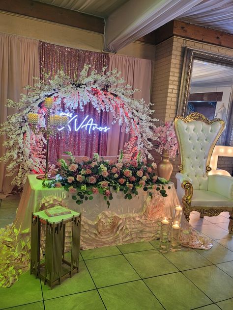 https://instagram.com/stellafloristeriayeventos?igshid=ZDdkNTZiNTM=https://www.facebook.com/stellasflowersdesign?mibextid=ZbWKwL Xv Ideas, Quinceanera, Sweet 16, Birthday Party, Birthday, Quick Saves