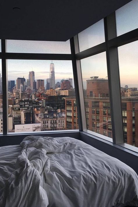 7 Hotels Where Celebrities Stay in New York City | HYPEBAE Window Beds, Apartamento New York, Posh Aesthetic, New York Vibes, Hotel Lobby Design, Apartment View, New York City Apartment, Nyc Aesthetic, Lobby Design