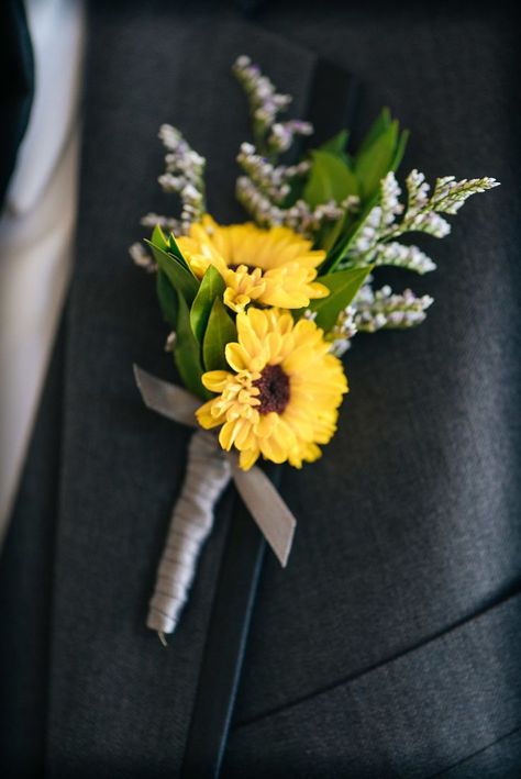 Sunflower Boutineer, Sunflower Buttonhole, Sunflower Garter, Sunflower Corsage, Sunflower Boutonniere, Sunflower Wedding Decorations, Rustic Sunflower Wedding, Sunflower Wedding Bouquet, Sunflower Themed Wedding