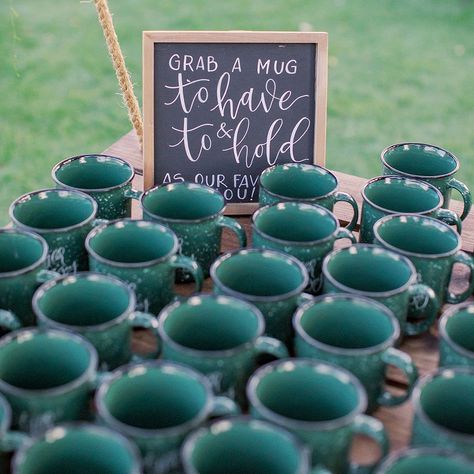 Mug Favors, Nature Weddings, Wedding Guest Favors, Practical Wedding Favors, Colorful Weddings, Vineyard Weddings, Signage Ideas, Guest Favors, Inexpensive Wedding Favors