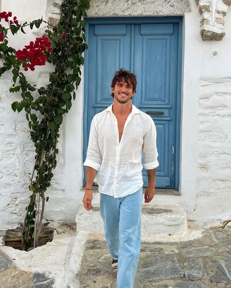 Male Cruise Outfits, Male Clothing Styles Casual, Baggy Mens Outfits, Greece Men Outfit, Blue Striped Shirt Outfit Men, Striped Shirt Outfit Men, Blue Striped Shirt Outfit, Denim Photoshoot, Vacation Outfits Men