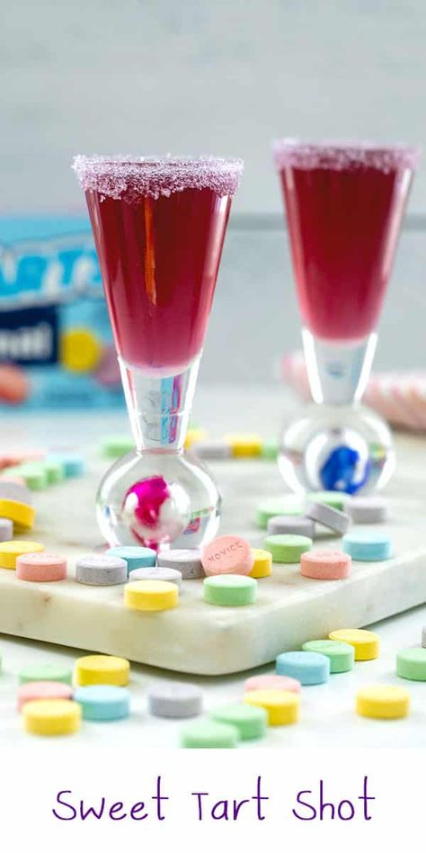 Shots That Taste Like Candy, Sweet Tart Drink, Sweet Tart Drink Alcohol, Candy Shots Recipe, Sweet Tart Shot Recipe, Sweet Tart Shot, 2024 Cocktails, Alcoholic Drinks Vodka, Sweet Tarts Candy