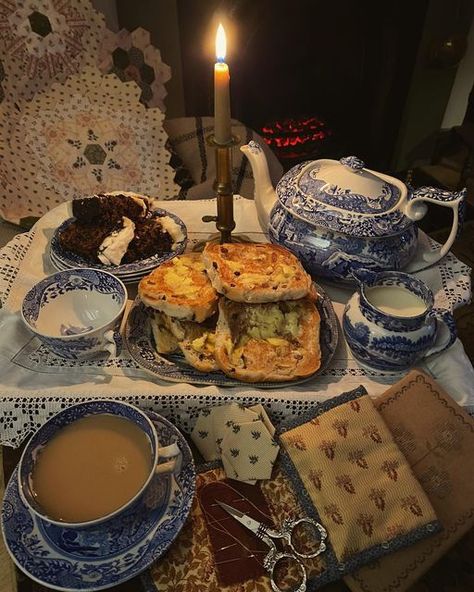 Cozy Tea Party, Fireplace Cottagecore, Cozy Tea Aesthetic, January Core, Baking Aesthetic Vintage, Tea Aesthetic Vintage, Cottagecore Family, Toasted Teacakes, Fire Tea