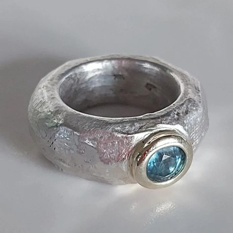 Ring Stones, Chunky Silver Rings, Blue Beauty, Chunky Rings, Ring Ideas, Stone Rings, Sky Blue, Topaz, Silver Ring