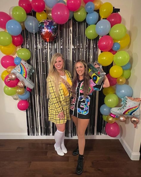 30th birthday party 90s style 90s 30th Birthday, 90s 30th Birthday Party, 90s Birthday Party Theme For Adults, 90s Birthday Party Theme, 90s Birthday Party, 90s Party Outfit, 90s Birthday, 30th Birthday Bash, Colorful Birthday Party