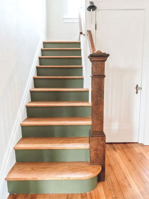 21 Staircase Makeover DIY Ideas (For All Skill Levels) - The Honeycomb Home Staircase Makeover Diy, Painted Stair Risers, Painted Staircases, Staircase Makeover, Hallway Designs, Painted Stairs, Stair Risers, Room Challenge, House Stairs