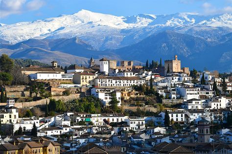 Sierra Nevada Mountains Spain, Sierra Nevada Spain, Nevada National Parks, Lapbook Ideas, Good Weather, Sierra Nevada Mountains, Southern Spain, Winter Destinations, Utah National Parks