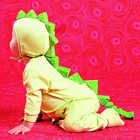 Baby Dragon Costume, Diy Dinosaur Costume, Geek Outfit, Halloween Costumes Kids Homemade, Diy Fantasia, Perlengkapan Bayi Diy, Dragon Halloween Costume, Diy Baby Costumes, Best Diy Halloween Costumes