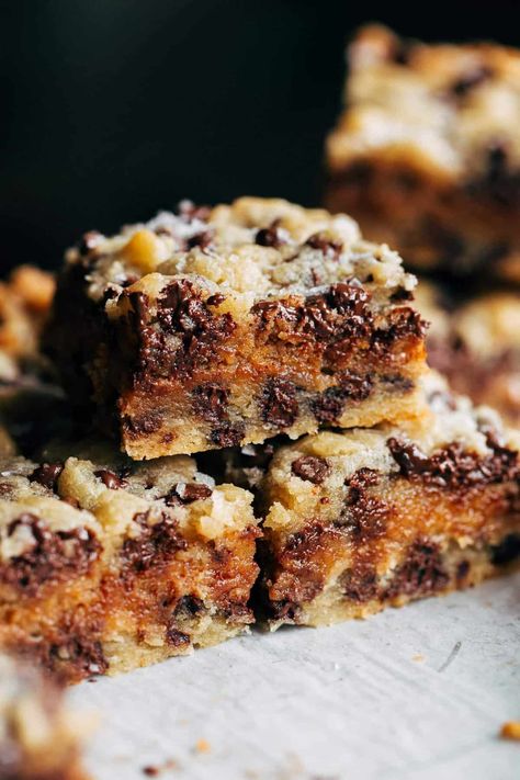 Chocolate Chip Cookie Butter Bars, Cookie Butter Desserts, Bars Dessert Recipes, Cookie Butter Bars, Soft Chocolate Chip Cookie, Best Chocolate Chip Muffins, Butter Bars Recipe, Oatmeal Fudge Bars, Taurus Rising