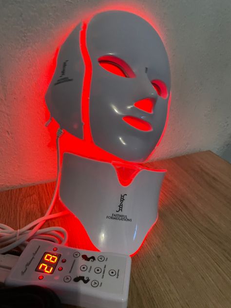 LED face mask with red light for red light therapy Face Led Mask, Red Light Face Therapy, Red Light Therapy Face Mask, Led Therapy Mask, Led Red Light Therapy Skin Care, Red Light Face Mask, Red Light Therapy Aesthetic, Led Mask Therapy, Mask For Clear Skin