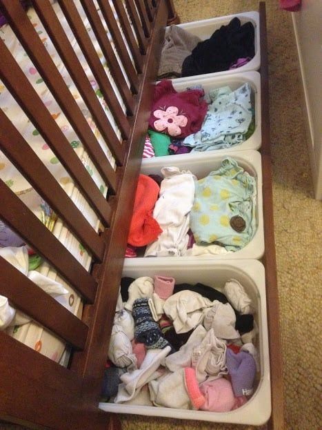 TROFAST Under-crib Drawers - IKEA Hackers Surfer Nursery, Nursery Organization Diy, Under Crib Storage, Ikea Hack Kids, Ikea Baby, Crib Storage, Crib Organizers, Baby Nursery Storage, Baby Clothes Storage