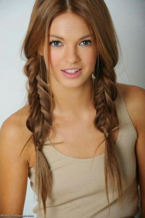 Messy pigtail fishtail braids Unique Braided Hairstyles, Cute Braided Hairstyles, Pigtail Hairstyles, Peinados Faciles, Fish Tail Braid, العناية بالشعر, Gorgeous Hair, Hair Day, Pretty Hairstyles