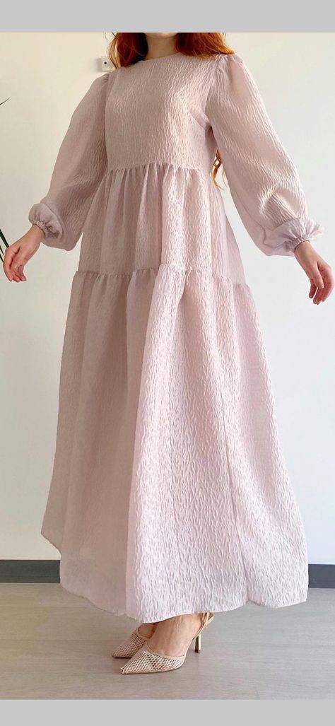 Summer Dressing Ideas For Women, Night Party Outfit Hijab, Modest Islamic Outfits, Simple Modest Dresses Casual, Simple Dresses For Hijab, Gem Clothes, Modest Dresses Casual Classy, Frock Models For Women, Borkha Design