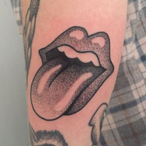 Simple Dot Work Tattoo, Rocker Tattoos For Women, Rolling Stones Tattoo Ideas, Simple Shading Tattoo, Rock And Roll Tattoo Ideas, Rock Tattoo Music, Rock And Roll Tattoos, Dot Shading Tattoo, Rock Tattoo Ideas