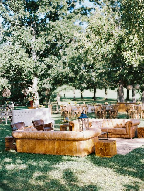 Who knew Arkansas had such a sprawling Italian community? Caroline and Blake wed in a classic Cathedral with an outdoor reception for 500 wedding guests to follow! With a plethora of lounges featuring upholstered furniture, a whole bunch of lush centerpiece ideas, a striped gelato cart and an entertaining live band beneath the stars, this is one wedding you will not soon forget! Head to #ruffledblog to see all the special details incorporated for the huge guest list! Couches For Wedding Reception, 500 Guest Wedding Reception, Live Band Wedding Reception, Casual Seating Wedding, Casual Wedding Seating, Large Backyard Wedding, Outdoor Wedding Seating Ideas, Outdoor Wedding Lounge, Live Band Wedding