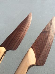 Wooden Knife, Handcrafted Knife, Wood Utensils, Wood Knife, Diy Cutting Board, Wooden Cake, Wooden Utensils, Knife Design, Into The Woods