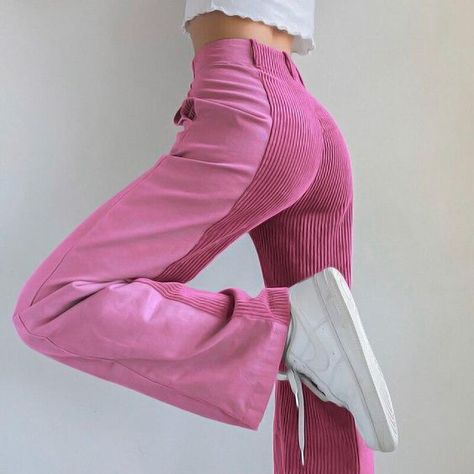 Mode Pop, Corduroy Pants Women, Vintage Trousers, Streetwear Y2k, Ropa Diy, Vintage Mode, Baggy Pants, Modieuze Outfits, Vintage Streetwear