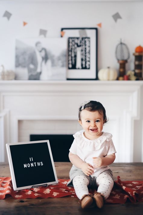 Letter board - 11 months Old - Xan's Eye Photography Baby 11 Months Photography, Month Birthday Photoshoot, 11 Month Baby Photo Ideas, Momma Quotes, 3 Month Old Baby Pictures, Baby Milk Bath, 11 Month Old Baby, Baby Captions, Birthday Photoshoot Ideas