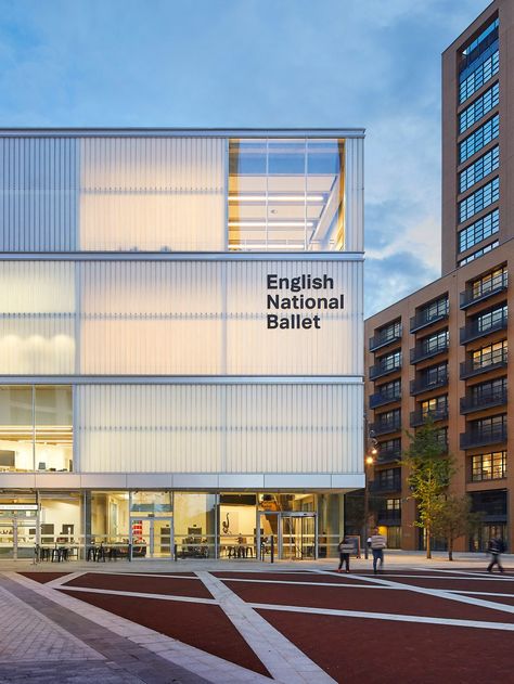 English National Ballet, London Buildings, City Island, Viborg, Appartement Design, Cultural Architecture, Dance School, Concrete Structure, Glass Facades