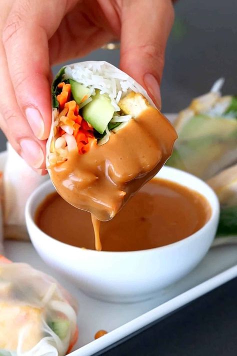 Thai Spring Roll Sauce, Taco Spring Rolls, Spring Roll Recipe Sauce, Spring Rolls Peanut Sauce, Cashew Dipping Sauce, Vietnamese Peanut Sauce, Spring Roll Dipping Sauce, Spring Rolls With Peanut Sauce, Rolls Dinner