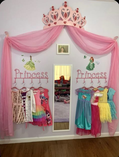 Hanging Princess Dresses Wall, Diy Princess Bedroom Ideas, Girly Kids Bedroom, Kids Princess Bedroom, Princess Room Ideas Kids, Pink Princess Bedroom Ideas, Barbie Room Decor Kids Girls Bedroom, Little Kid Bedroom Ideas, Small Princess Room