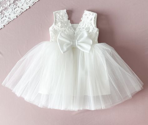 Tulle dress for baby girl baptism Baptism Frocks For Baby Girl, Baptism Dress For Baby Girl, Baptism Outfit For Baby Girl, Baptism Girl Dress, Baby Girl Christening Dresses, Baptism Baby Girl Dress, Crochet Baby Hats Free Pattern, Party Wear Frocks