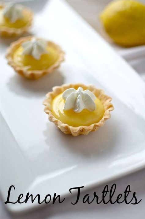 Lemon Tartlets Recipe, Lemon Heaven, Lemon Tartlets, Lemon Curd Tart, Tartlets Recipe, Sweet Pie, Lemon Desserts, Pie Dessert, Lemon Recipes