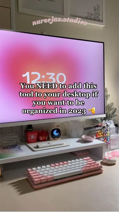 How to organize your desktop for 2023 🤓 businessplannerfreeprintable #plannerpeace #polyglotplanner #printabledailyplanner📋. Computer Layout Aesthetic, Computer Layout, Organize Desktop, Notion Templates For Students, Desktop Layout, Free Notion Templates, Digital Planner Ideas, Mildliner Highlighters, Middle School Hacks