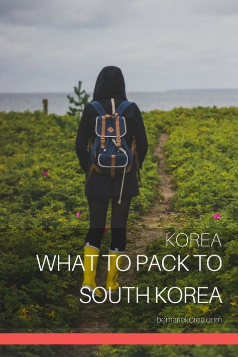 The ultimate Korea packing list! An all season guide to what to bring and what to wear in Korea during winter, spring, summer and autumn. #southkorea #packinglist #whattowear #seoul #korea #weather What To Wear In Korea Spring, Korea Weather, Korea Packing List, Ireland Clothes, Seoul Itinerary, Autumn In Korea, Korea Winter, Travel Korea, Seoul Korea Travel