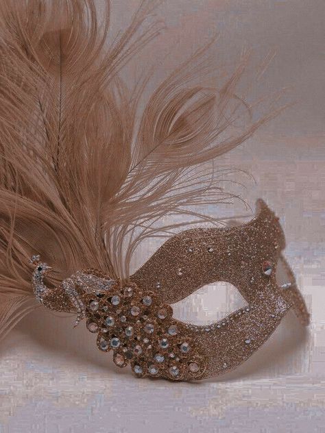 Antifaz Aesthetic, Ballroom Mask, Mascaras Aesthetic, Masquerade Mask Ideas, Masquerade Mask Aesthetic, Masquerade Aesthetic, Masquerade Outfit Ideas, Masquerade Prom, Masquerade Outfit