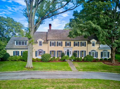 New Canaan, Aesthetic Vintage, Curb Appeal, 4 Beds, The 4, A 4, House Exterior, Home And Family, Built In