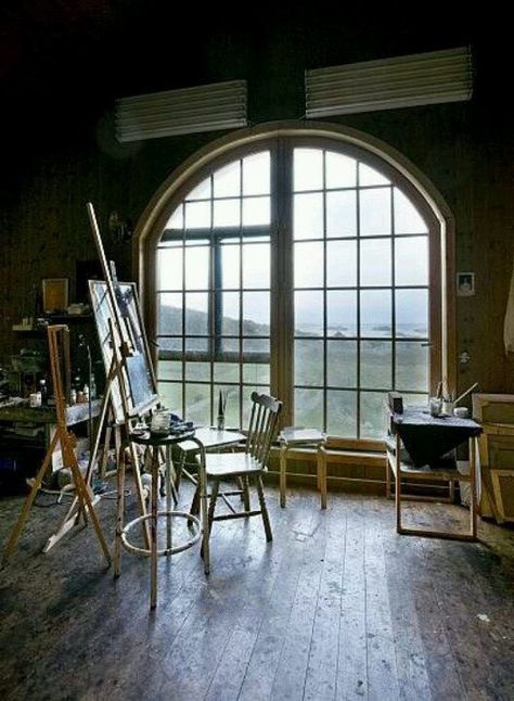 Studio | https://www.pinterest.com/a622518/studio/?lp=true Art Studio Space, Decor Studio, Artistic Space, Art Studio At Home, Dream Studio, Seni Cat Air, Easels, My Art Studio, Painting Studio