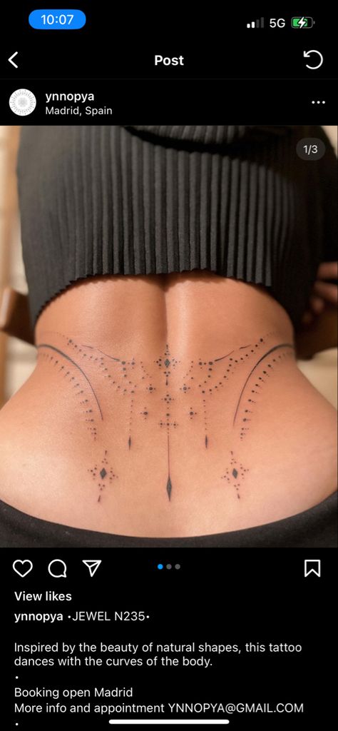 Tattoos On V Line Women, Body Wrap Tattoos For Women, Tattoos That Make You Look Curvy, Stomach Tattoos Women Symmetrical, Feminine Celestial Tattoo, Between Breast Tattoos For Women Big, Back Hairline Tattoo, Fine Line Full Back Tattoo, Belly Chain Tattoo