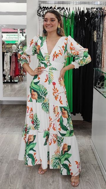 Debed Benelle on Instagram: "Hola🥰😍❤️ Pregunta por nuestros vestidos estampados 🥰💕 Vestido primaveral $320.000 pesos colombianos Disponible S M L ❤️😍🥰 No te quedes sin tu vestido 🔥🛫 SEVEN COLLECTION. Compra en línea. 👏🥳👌🥰❤🛒👗 También puedes comunicarte a nuestra línea de WhatsApp 🌚📲3007739465 - - - - - - - - - - - - - - - #seven #collection #sevencollection #moda #fashion #estilo #vestidos #vestidoslargos #vestidosfisesta #vestidosnovia #vestidosgrado #faldas #faldaslargas #faldas Vestidos Casual, Halloween Pictures, Maternity Wear, Moda Fashion, Wrap Dress, Maxi Dress, How To Wear, On Instagram