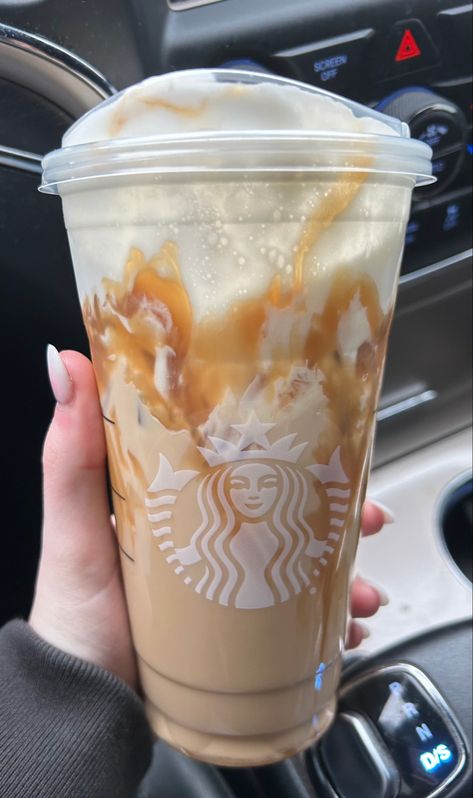 White Mocha Frappe Starbucks, Iced White Mocha With Sweet Cream Foam, Starbucks Ice Cream, Caramel Macchiato Starbucks, Mocha Macchiato, Sweet Cream Cold Foam, Caramel Drinks, Caramel Frappe, Iced Caramel Macchiato