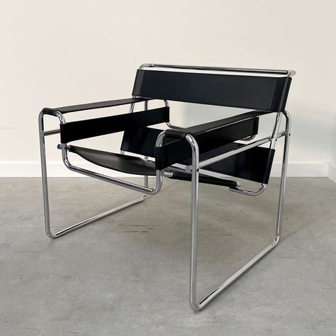 Marcel Breuer Wassily Chair, Marcel Breuer Chair, Breuer Chair, Mcm Chair, Wassily Chair, Studio Chairs, Iconic Chairs, Dream Furniture, Marcel Breuer