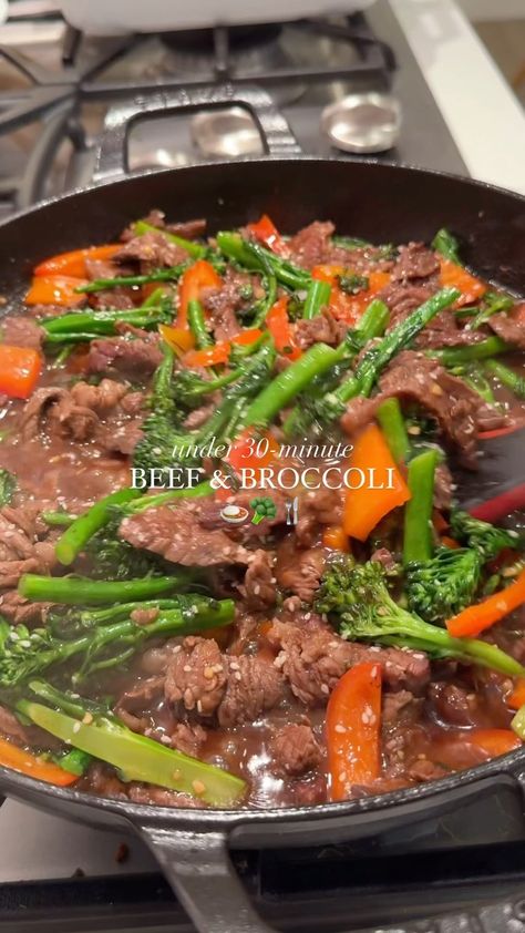 Rachael DeVaux, RD, CPT, PES | BEEF & BROCCOLI 🥦🍛🫶 sharing this new Under 30-Minute dinner recipe for you to make this week 😍 such an easy healthy protein & veggie meal… | Instagram Flap Steak, Veggie Meal, Beef Broccoli, Coconut Aminos, Red Bell Peppers, Love Tag, Healthy Protein, Dinner Recipe, Skillet