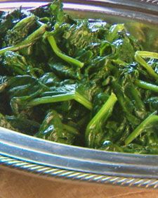 How spinach should be steamed and flavored Steam Spinach, Steamed Spinach, Spinach Recipe, Salad Recipes Video, Vegan Recipes Videos, Steam Recipes, Healthy Casseroles, Spinach Recipes, Diet Vegetarian