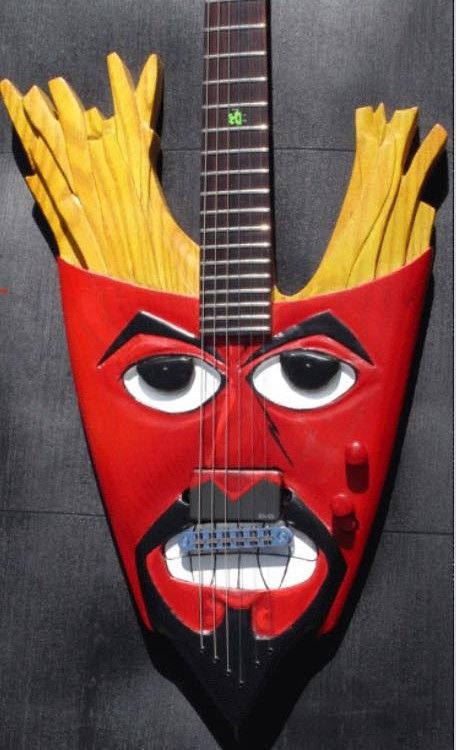 Funny guitar. jA Weird Guitars, Crazy Guitars, Guitar Funny, Sick Guitars, Custom Bass Guitar, Happy Thanksgiving Pictures, Guitar Designs, Funny Guitar, Instruments Art