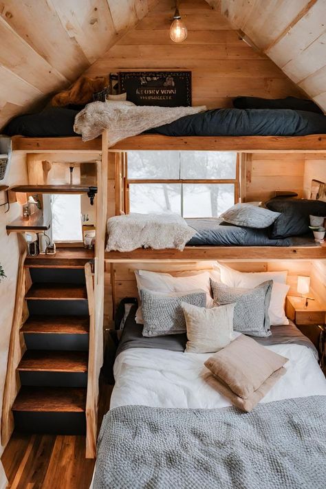 Cozy Cabin Bunk Beds, Small Cabin Bunk Room, Tiny Home Bed Ideas, Tiny House Cottage Interior, Cozy Tiny Home Interior, Rustic Tiny House Cabin Interior, Tiny Guest House Interior, Guest Cabin Interior, Tiny Cabin Home