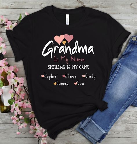 Friend Squad, Blessed Grandma, Cute Mothers Day Gifts, Grandmas Mothers Day Gifts, Great Grandma Gifts, Girl Shirts, Nana Shirts, Birthday Gifts For Grandma, Custom Tee Shirts