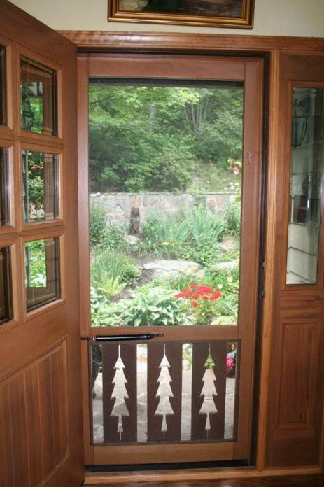 Wooden Screen Doors Ideas, Rustic Storm Door, Cabin Front Door, Painted Screen Doors, Front Door With Screen, Wood Storm Doors, Craftsman Remodel, Home Remodeling Exterior, Wood Screen Door