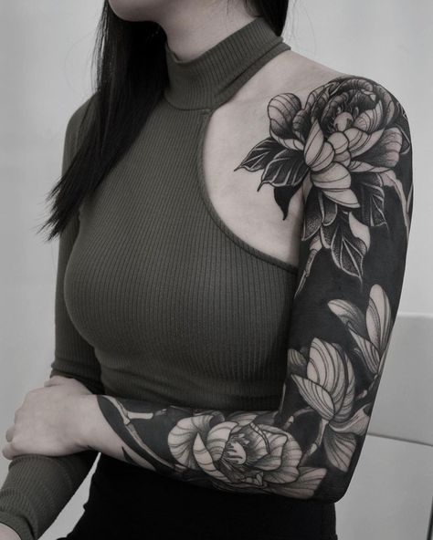 Black Out Flower Sleeve Tattoo, Heavy Black Floral Tattoo, Sleeve Tattoo Cover Ups For Women, Feminine Blackout Tattoo, Black Floral Back Tattoo, Dark Arm Sleeve Tattoo, Horizontal Cover Up Tattoo, Blacked Out Flower Tattoo, Blackout Sleeve Tattoos For Women